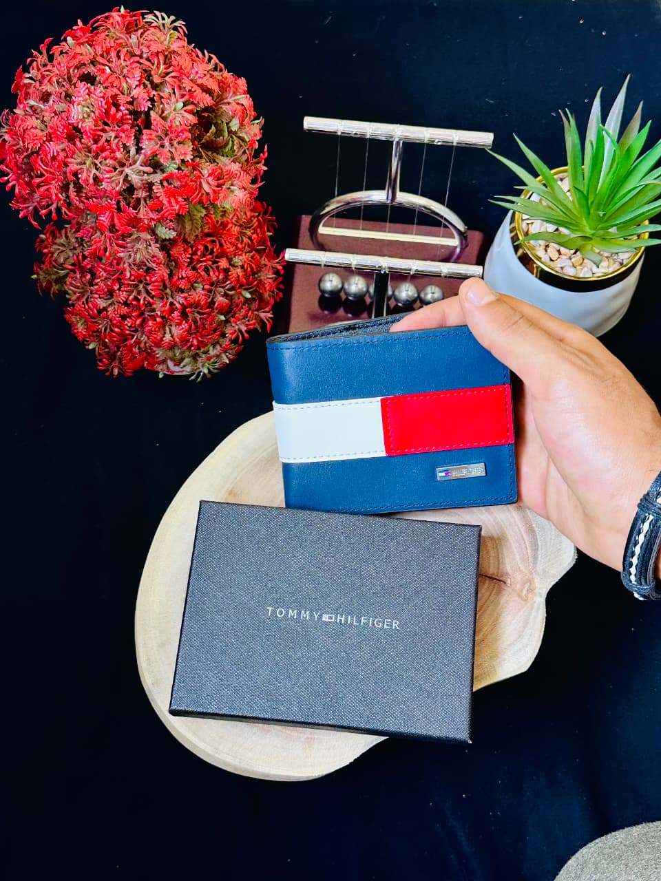 T.M Heritage Flag Leather Wallet – Royal Navy Edition