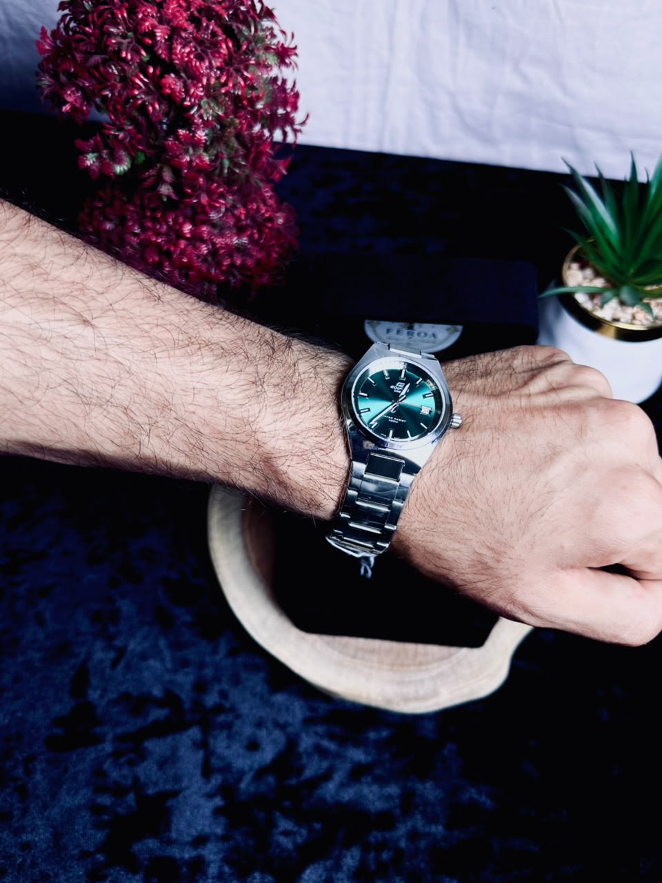 Cassio Edifice Emerald Dial Watch