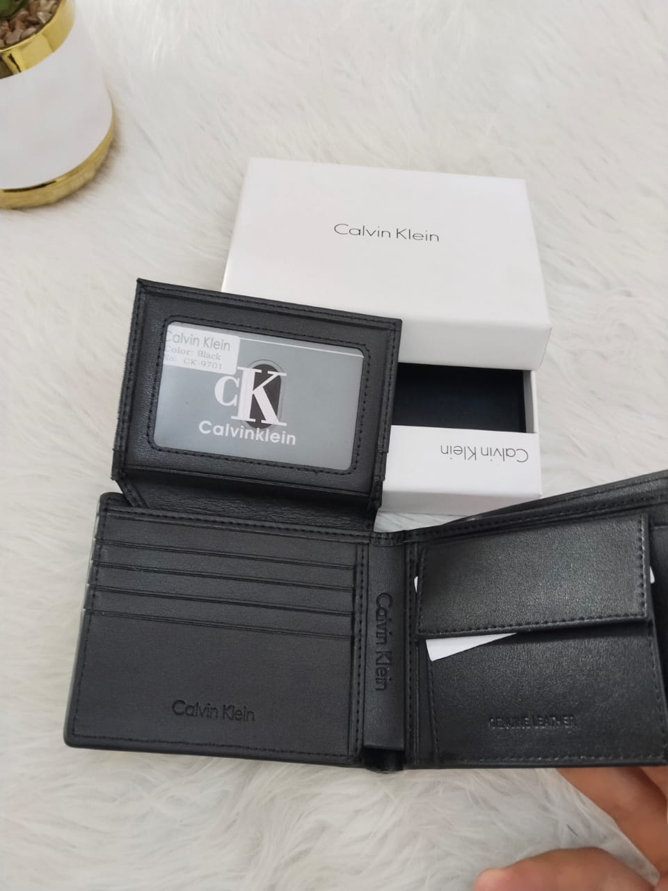 Calvin Klein Premium Leather Wallet – Classic Bifold Wallet